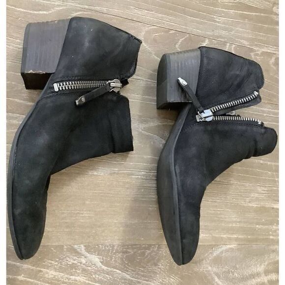 Dolce Vita Women Girtie Ankle Boot Size 9.5 Black Suede Side Zip Comfy - Picture 1 of 6